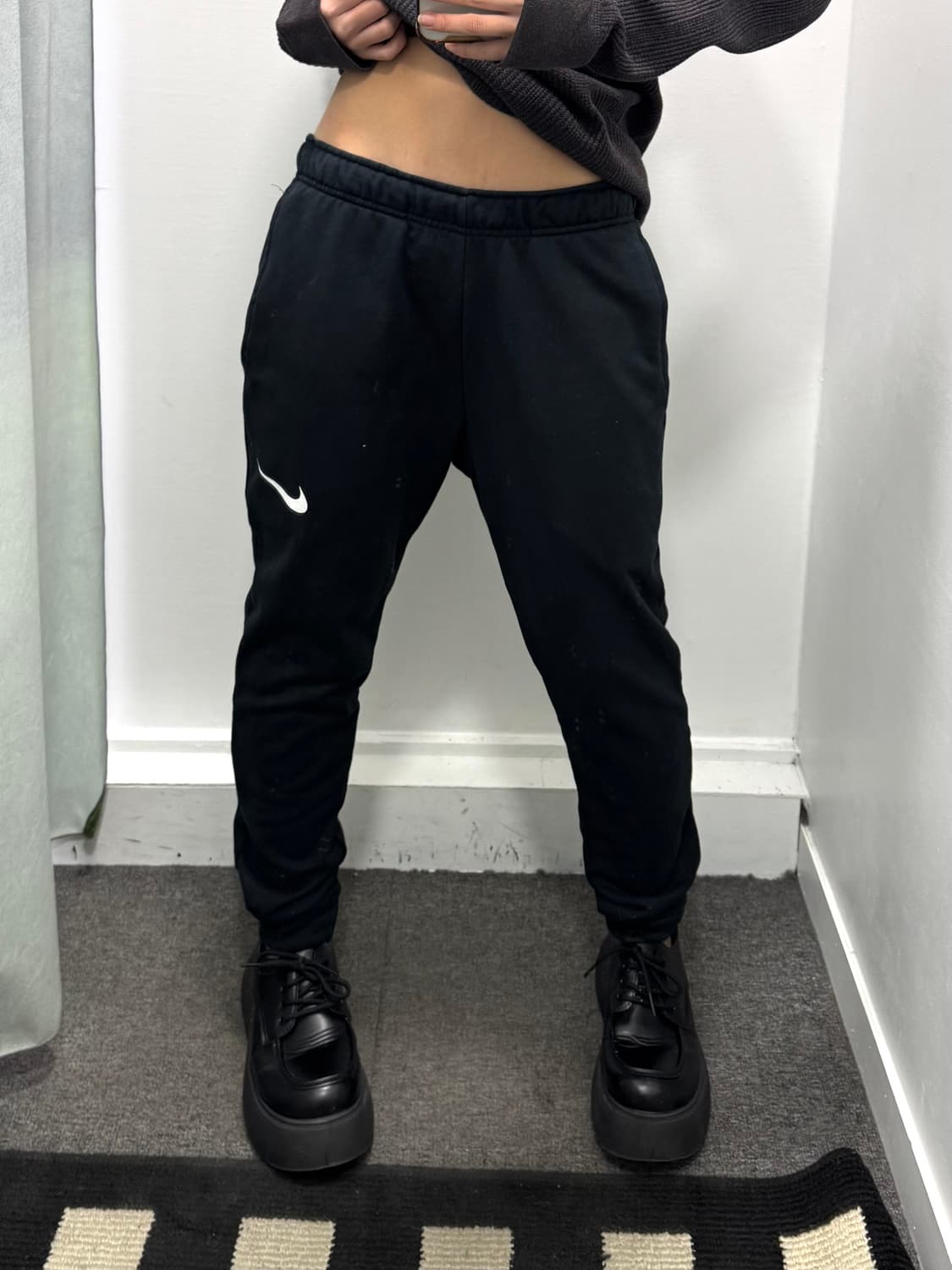 나이키 블랙 스웻팬츠 상품이미지1