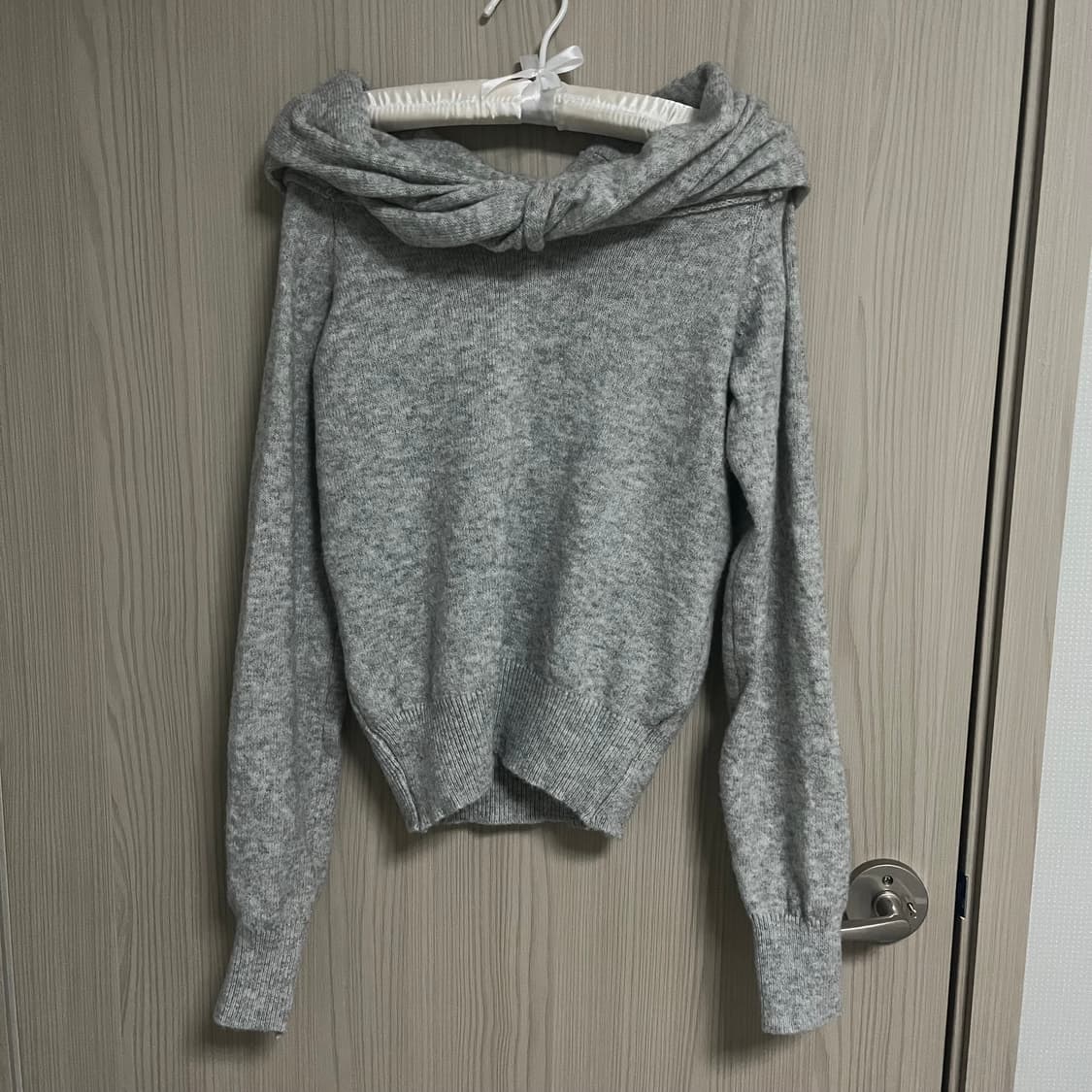 메이비베이비 Loving Knit Top 오프숄더 니트 상품이미지2