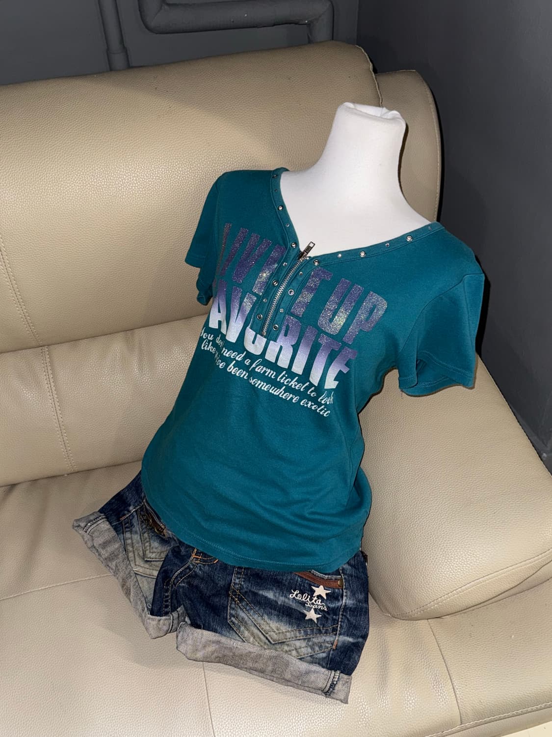 y2k zipper detail lettering top 상품이미지1