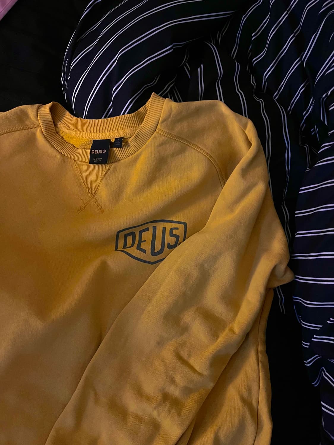 (L) 데우스 옐로우 맨투맨 상품이미지1