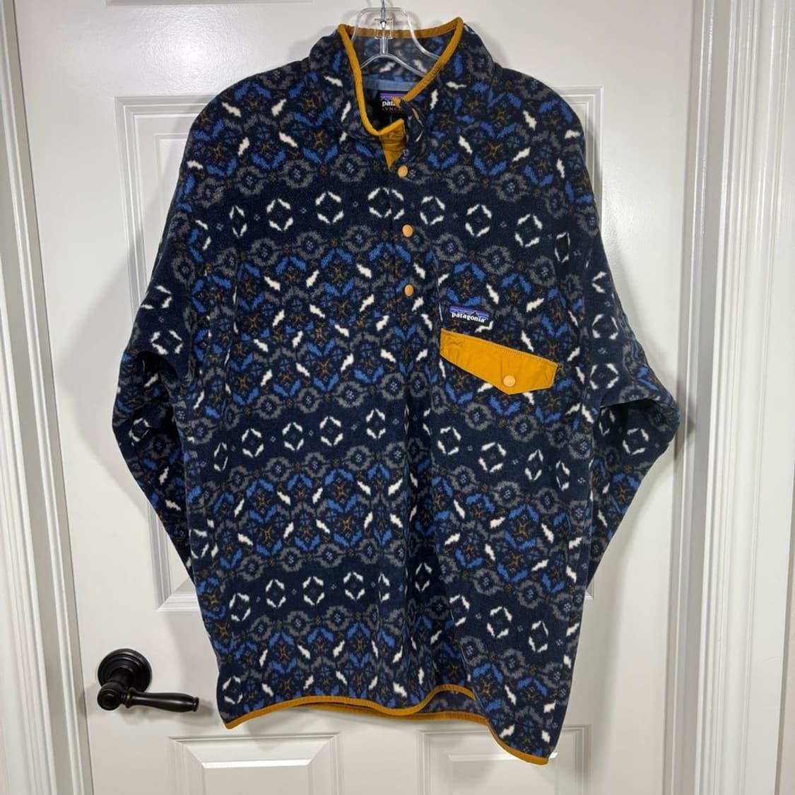 10s 파타고니아 신칠라 스냅-T 네이비/옐로우 상품이미지1