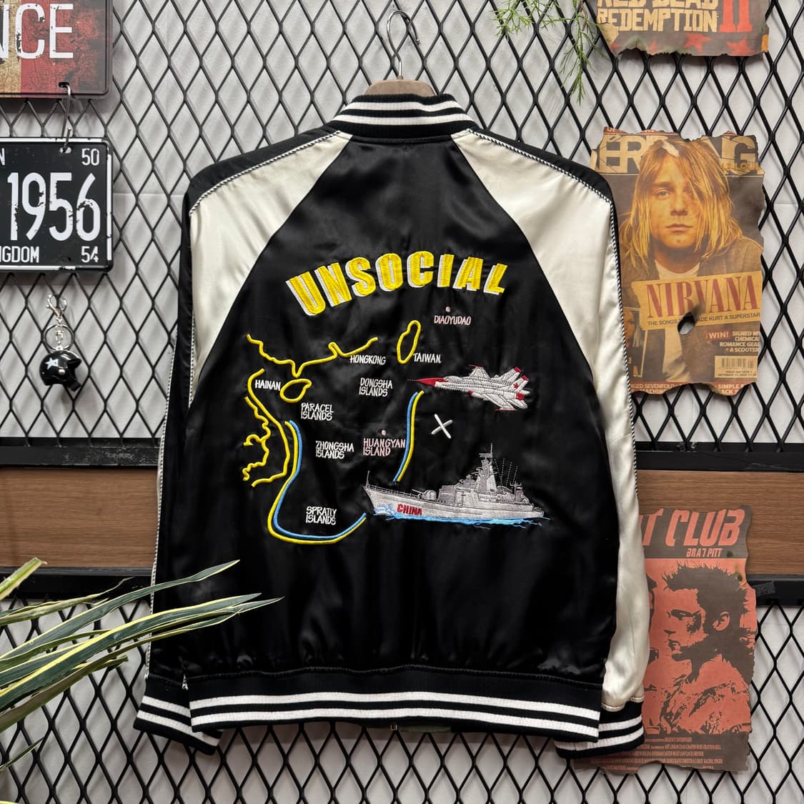 JPN VINTAGE 리버시블 스카쟌 봄버 자켓 전후면 자수 디테일 상품이미지2