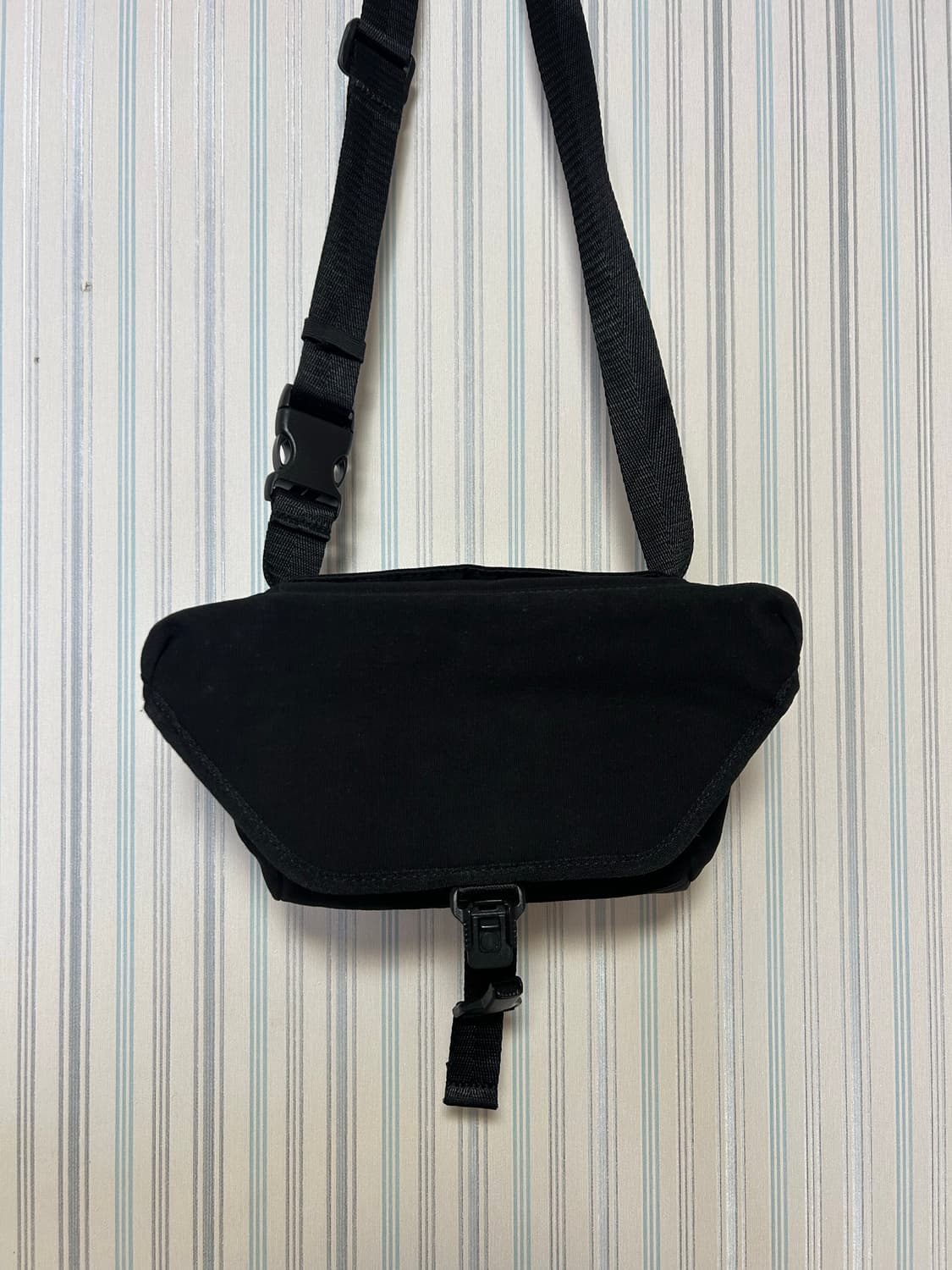 유니클로U 크로스바디백 상품이미지1