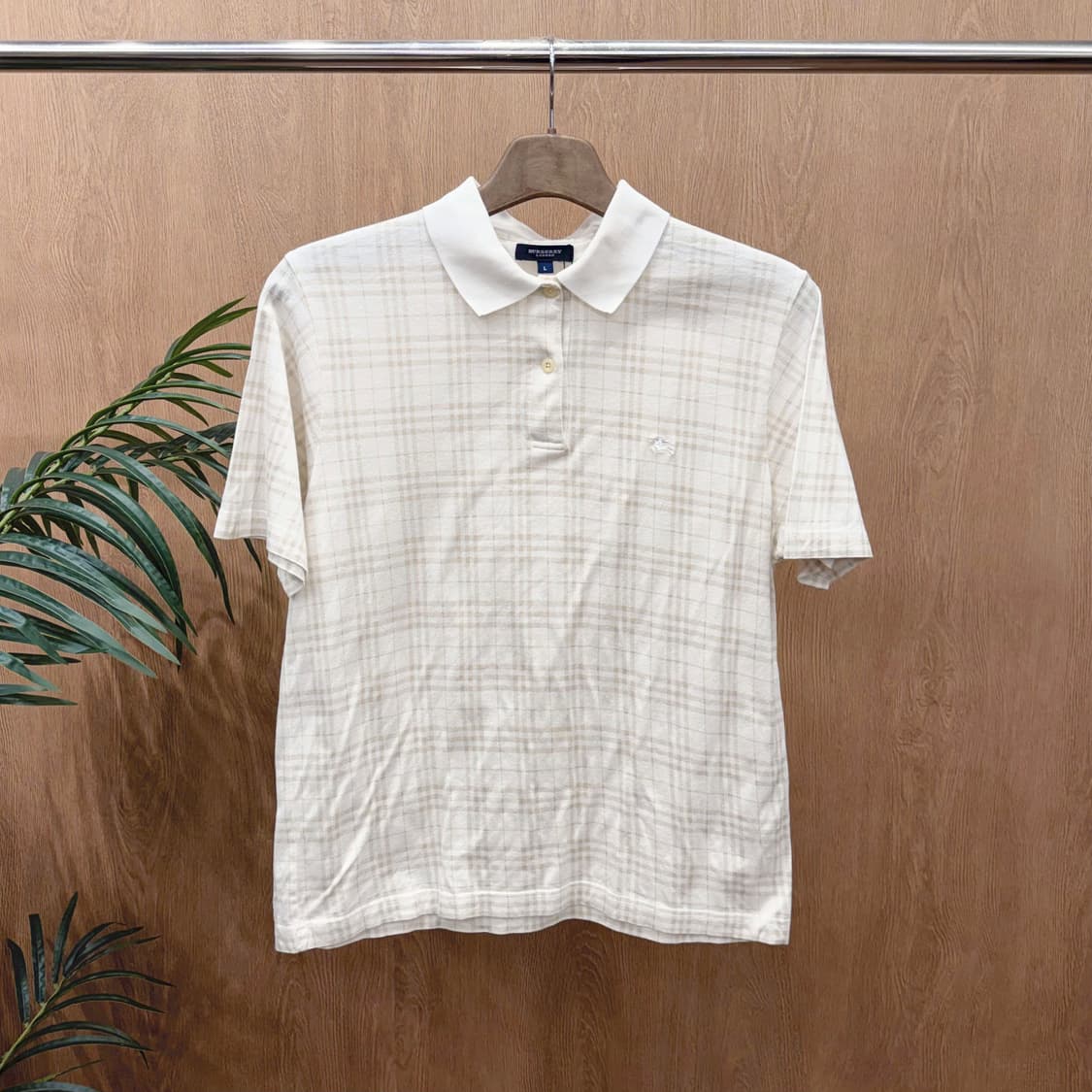 버버리 런던 PK 반팔 티셔츠 베이지 체크 패턴 로고 자수 아이보리 상품이미지1