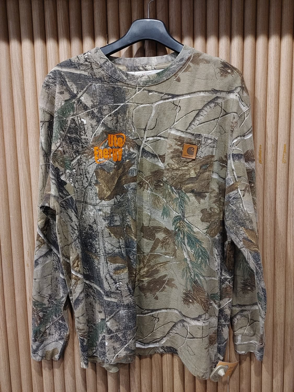 무배) 칼하트 리얼트리 프린팅 로고 긴팔티 - L 상품이미지1