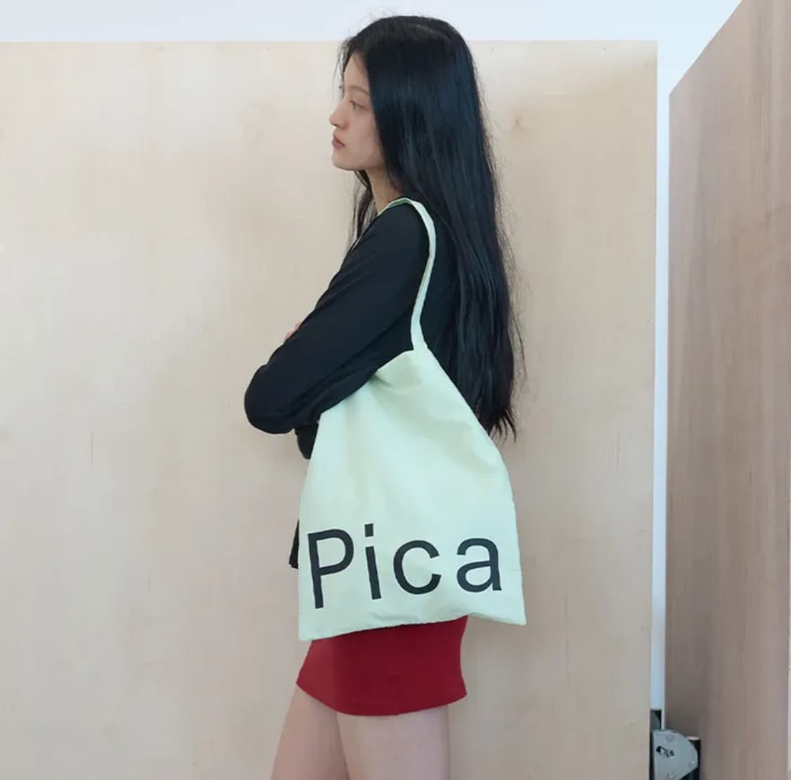파이카 pica 더블사이드 로고 숄더백 라임 상품이미지1