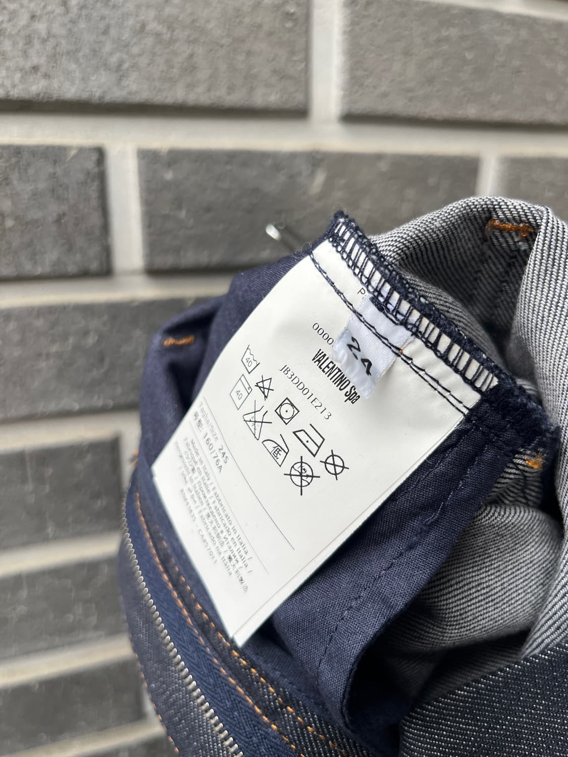 Valentino 발렌티노 버뮤다 데님 팬츠 상품이미지4