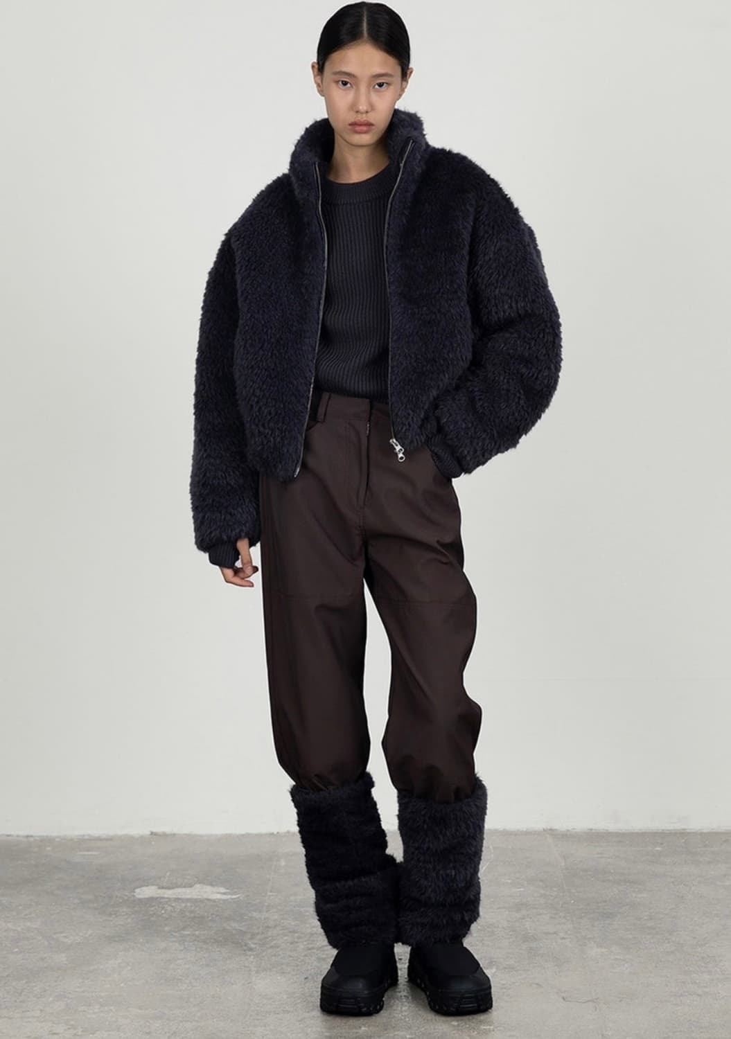 아모멘토 23f/w 퍼자켓 차콜블루 0사이즈 상품이미지5