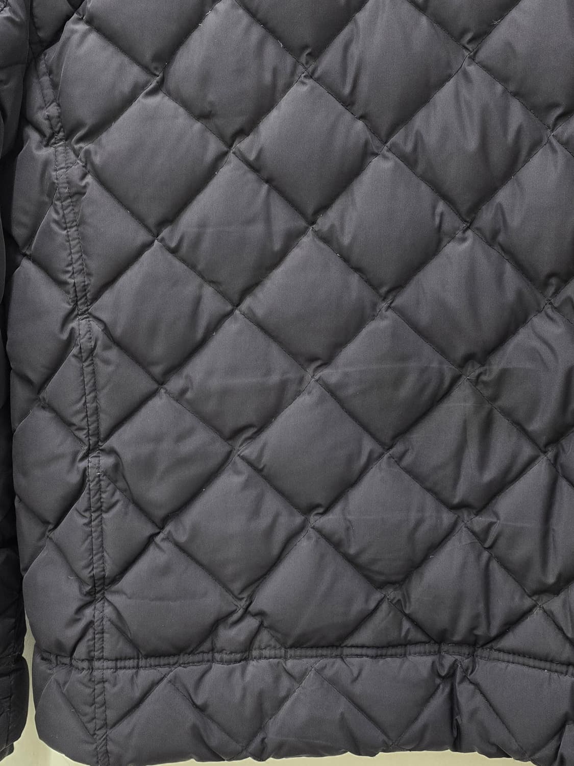 헤지스 남자 덕다운 패딩.
싸이즈 100~105  
 상품이미지10