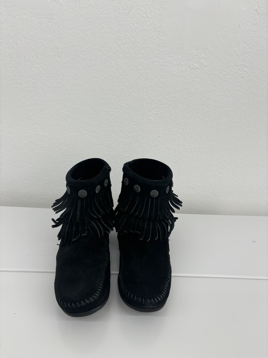 Minnetonka 프린지 부츠 스웨이드 상품이미지3