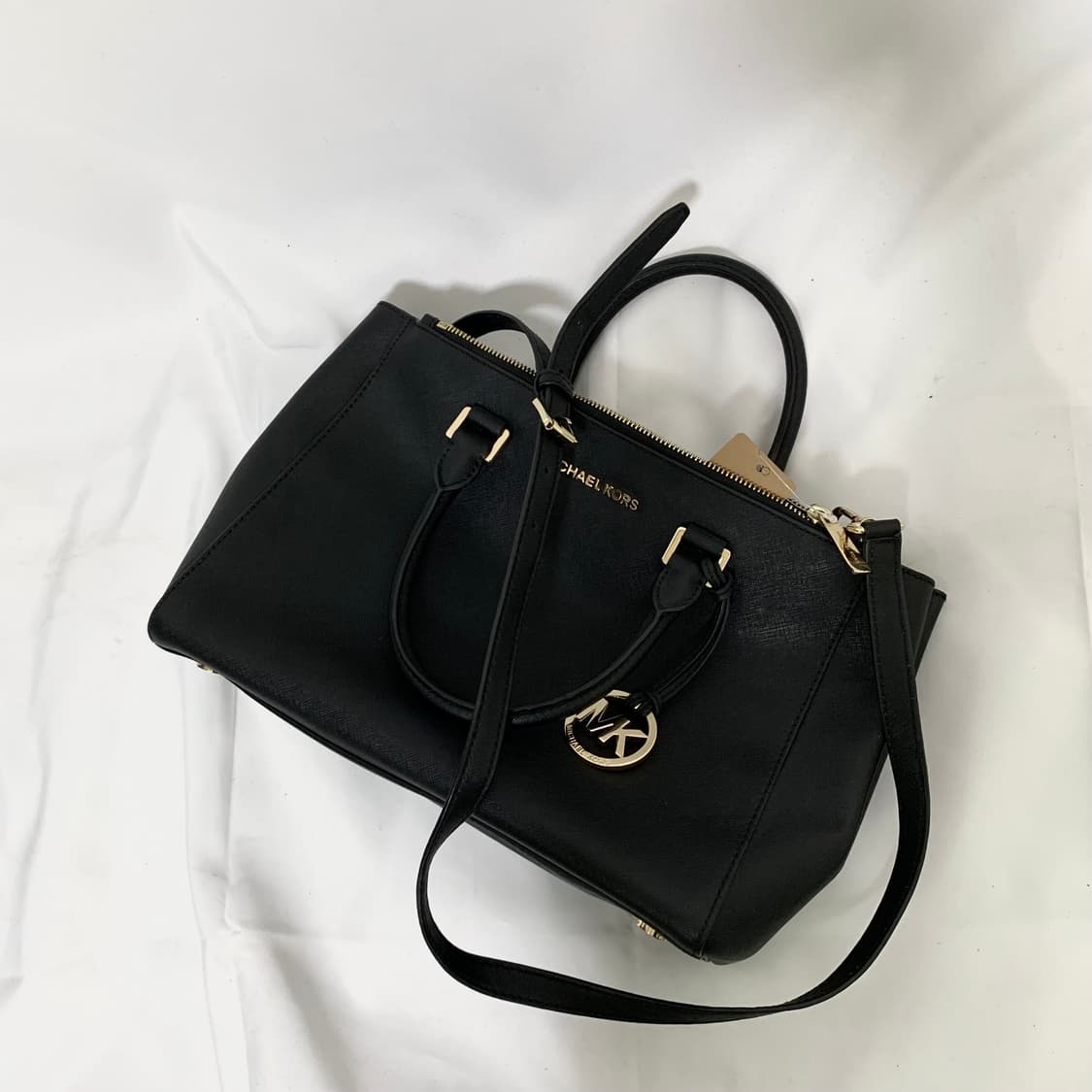 마이클코어스 블랙 레더 금장 숄더 스트랩 토트백 빈티지 가방 상품이미지2