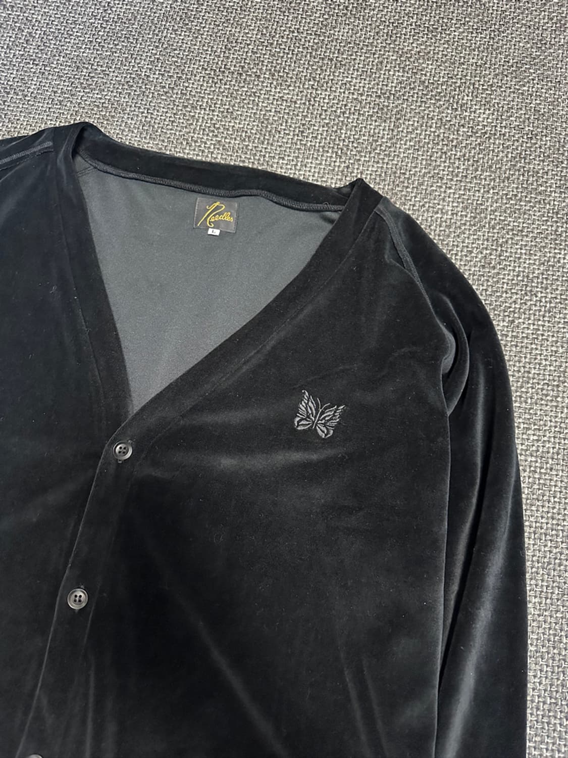 니들스 브이넥 가디건 벨루어  상품이미지2