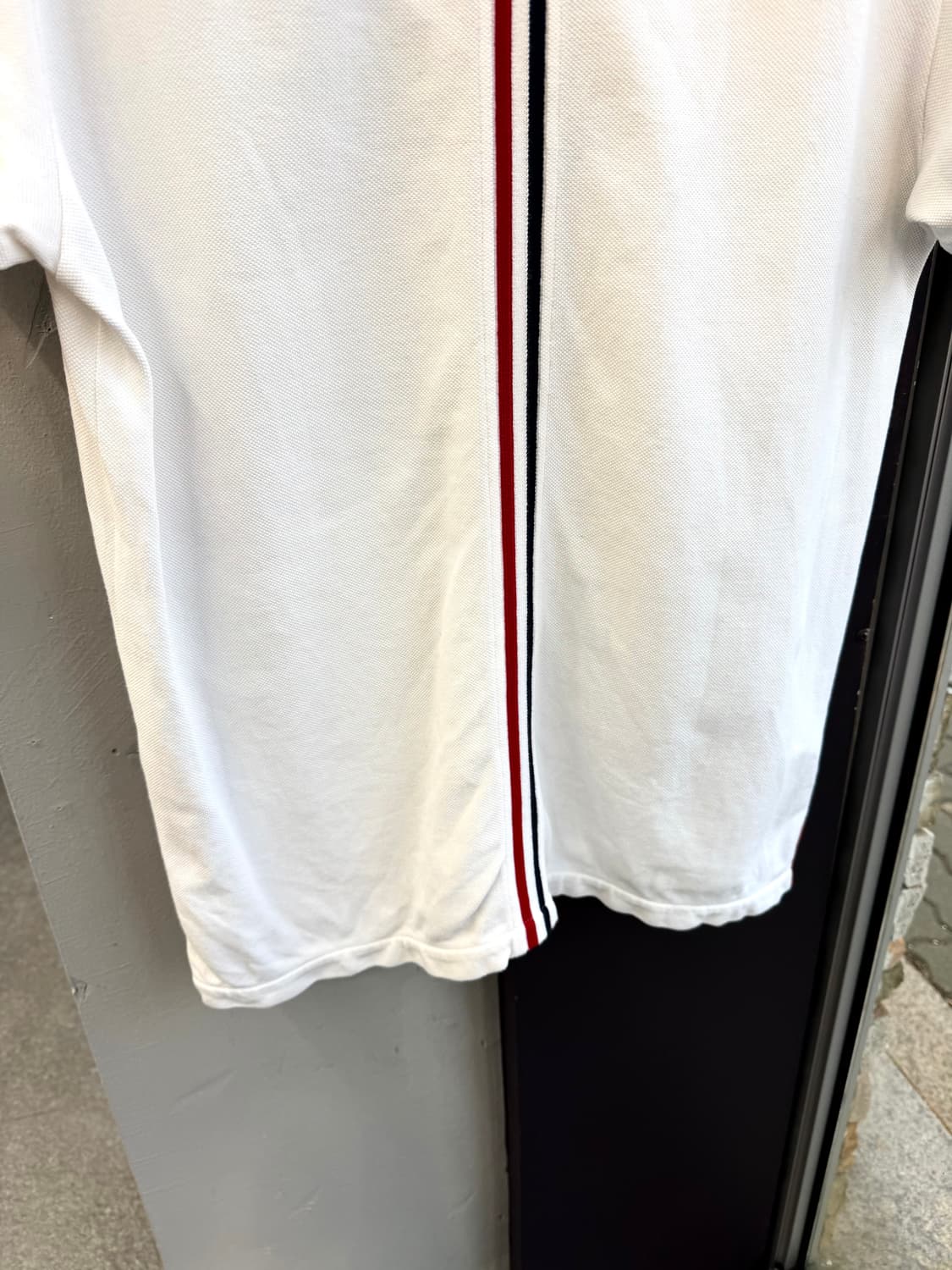 100~105/ 톰브라운 백삼선 코튼 반팔티 상품이미지8