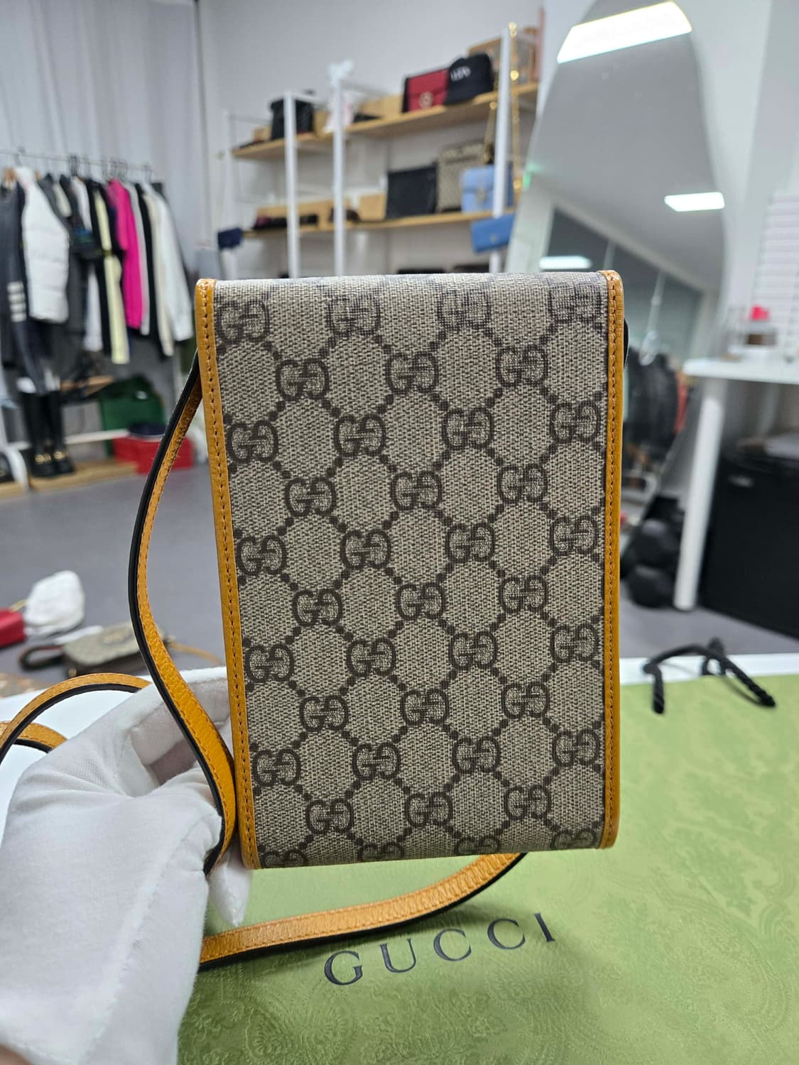 [40%할인] 구찌 카이 폰홀더백 상품이미지2