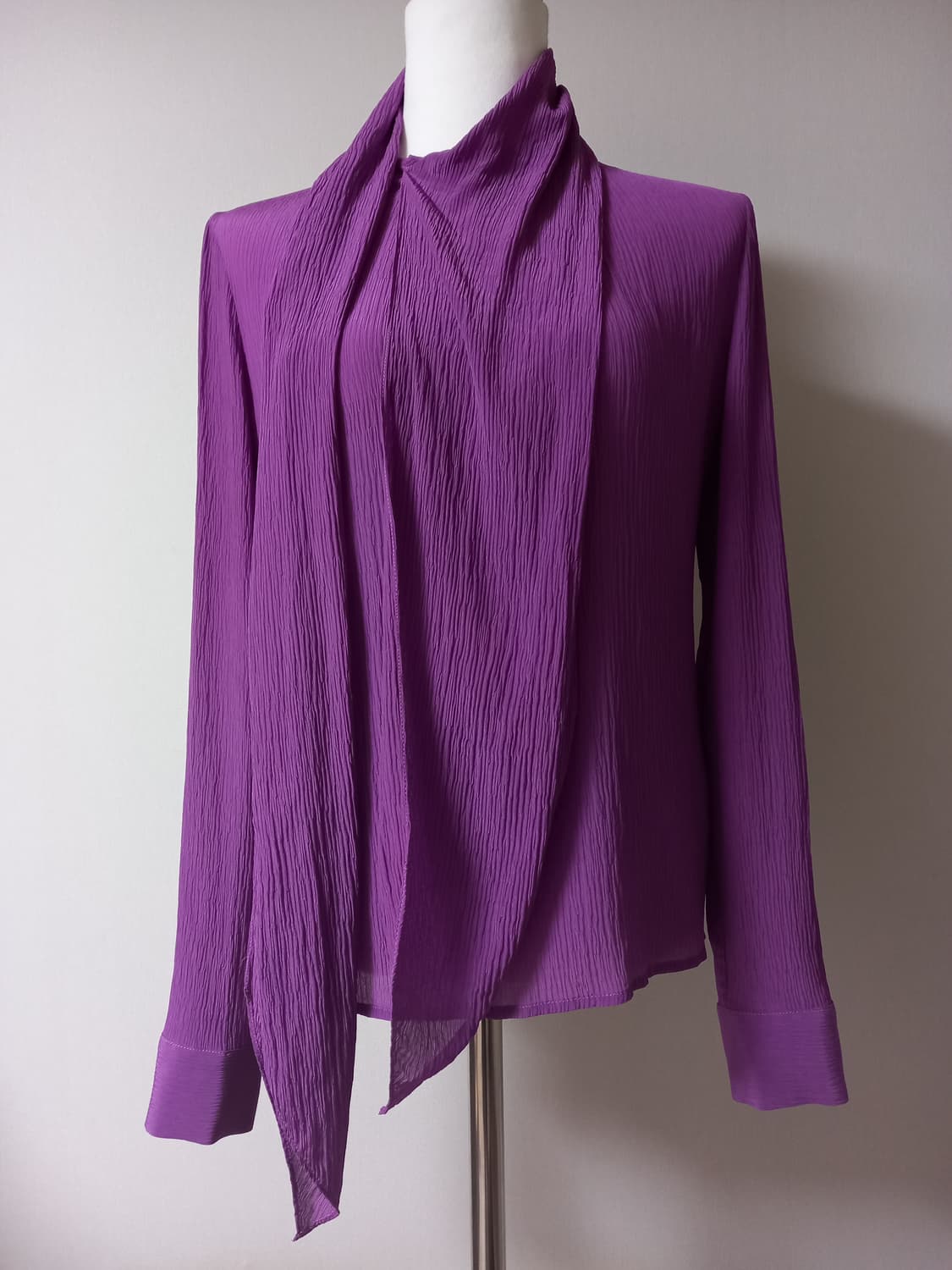 모조에스핀 실크100 블라우스 상품이미지3