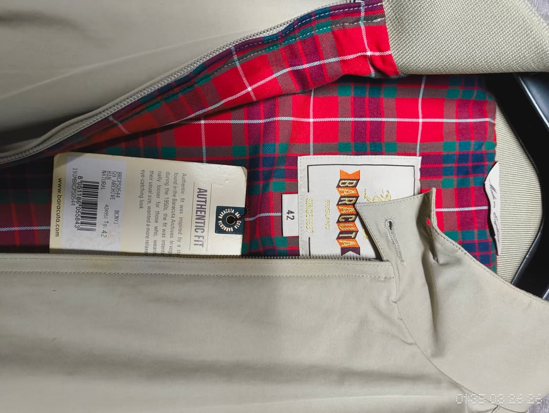 바라쿠타 어센틱핏 베이지 42 상품이미지4