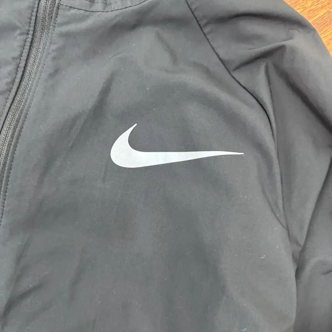 M(100) 나이키 해외판 런닝 바람막이 자켓  상품이미지4