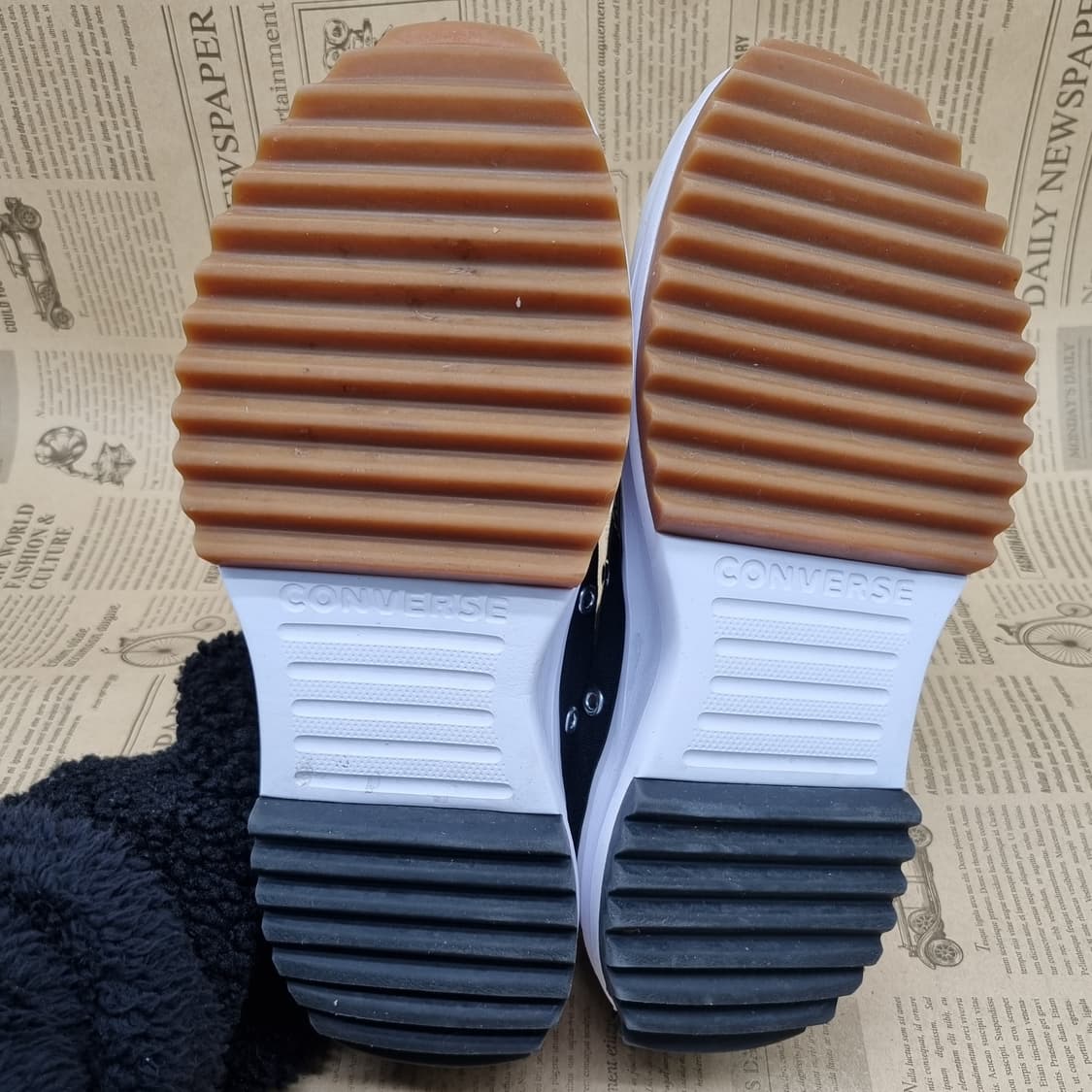 컨버스 런스타 하이크 로우 스니커즈245 상품이미지3