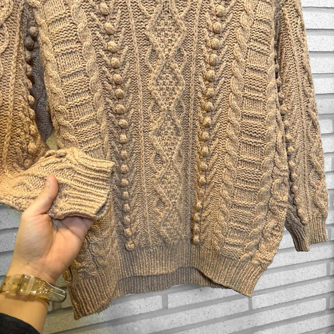 JPN VINTAGE 케이블 니트 스웨터 폼폼 디테일 베이지 상품이미지5
