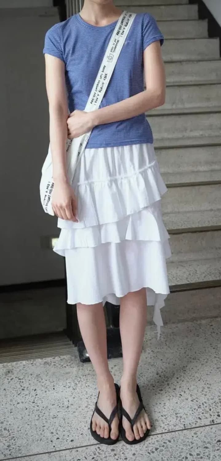 아유 서울 프릴 스커트 팝니다 상품이미지1