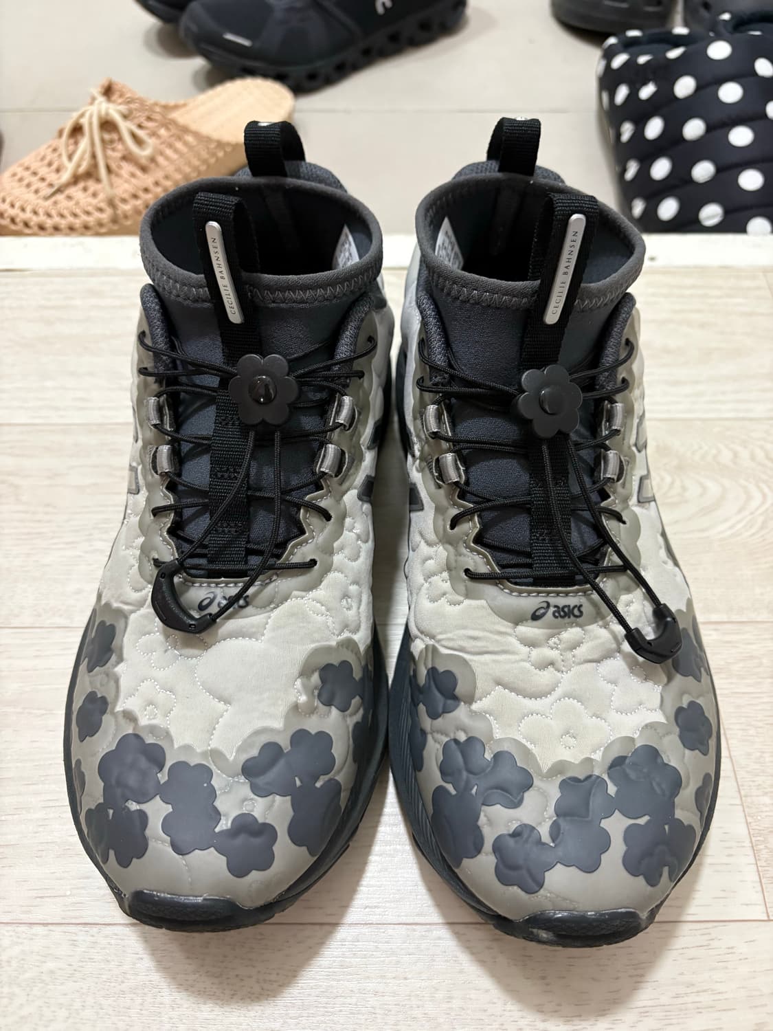 아식스 x 세실리에 반센 젤 터레인 MT 퓨어 실버 상품이미지8