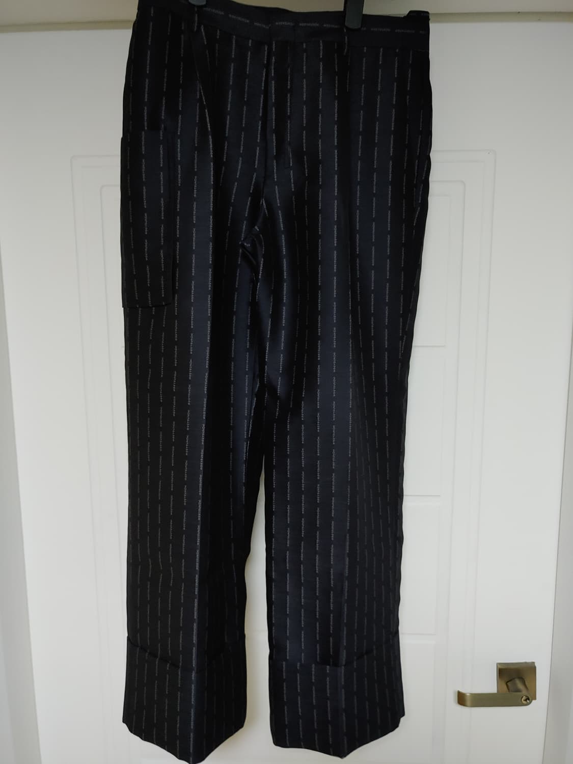 우영미 컬렉션 로고 턴업 포켓 팬츠 팝니다 상품이미지3