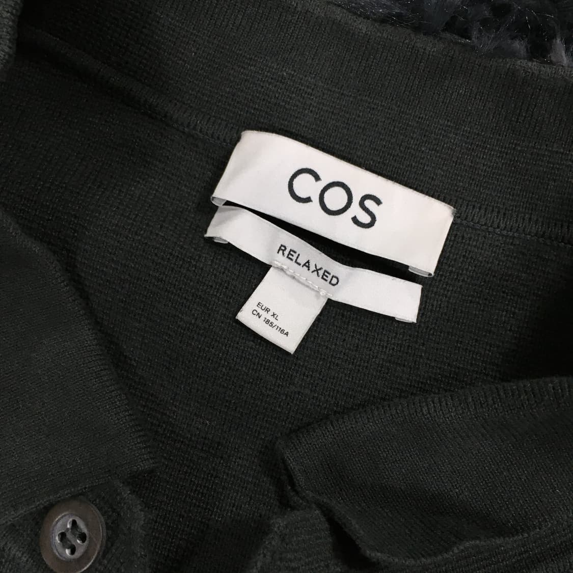 투티/A9 COS RELAXED PK 긴팔 카라 딥카키 헨리넥 미니멀 상품이미지3