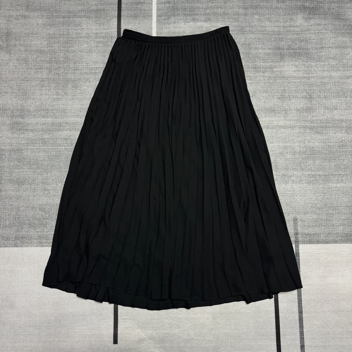 여) 유니클로 플리츠 스커트 블랙 상품이미지3