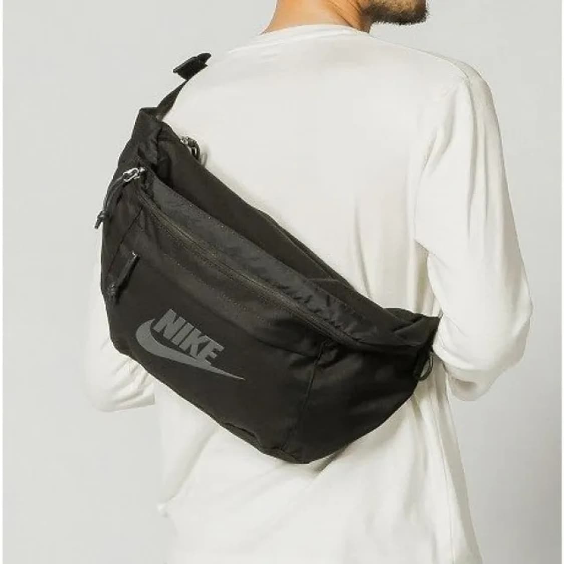 나이키 테크 크로스백 상품이미지2
