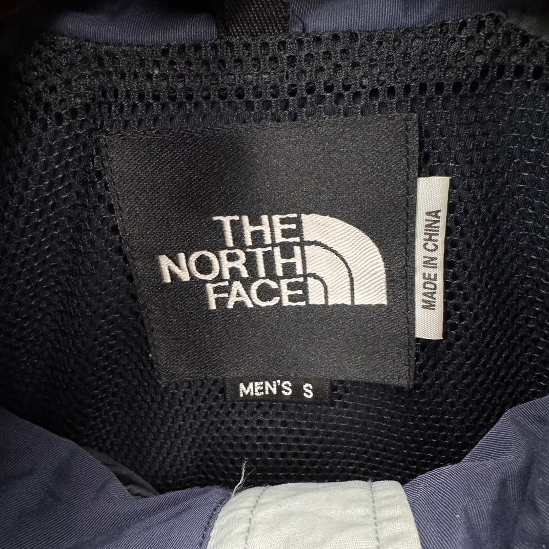 00s 노스페이스 올드스쿨 후드 바람막이 그레이 네이비 배색 상품이미지6