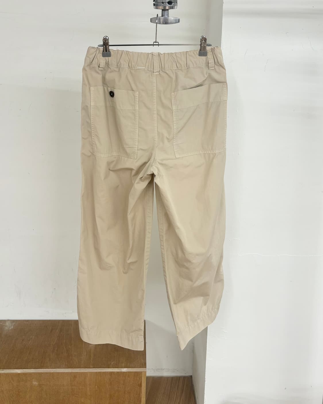 마가렛호웰 베이지 와이드 턱 치노 팬츠 상품이미지4