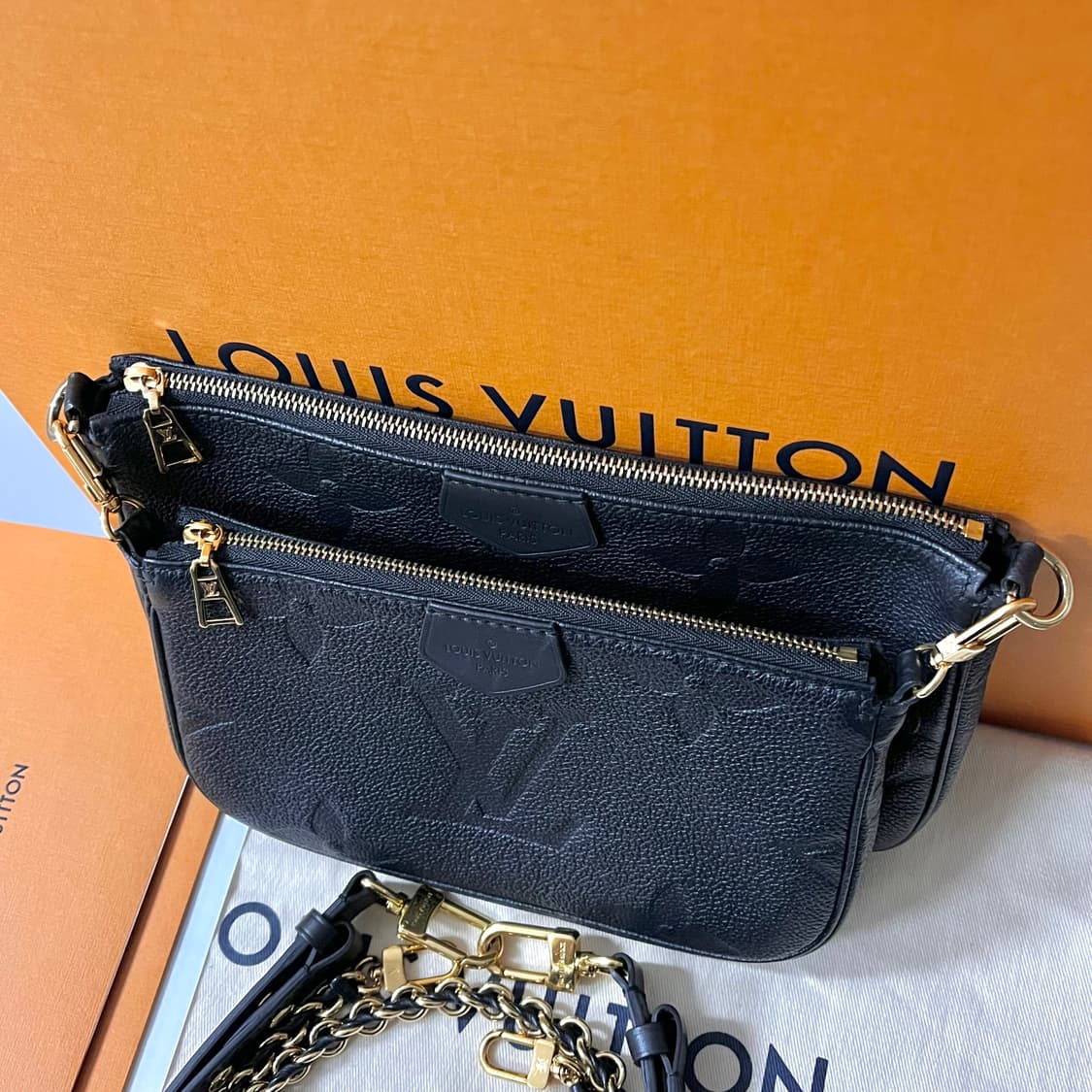 [S급/정품] 루이비통 멀티 포쉐트 악세수아 블랙 가방 상품이미지3