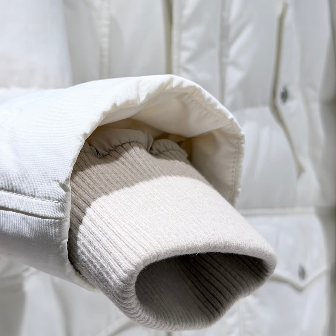 (A+/L) / 브루넬로쿠치넬리 타프타 코듀로이 후드 패딩 상품이미지5