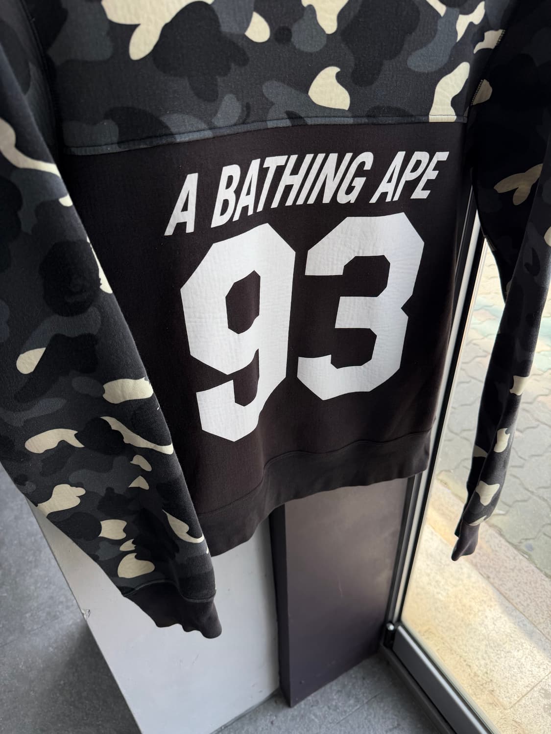 L/ 베이프 93레터링 흑계 맨투맨 상품이미지4