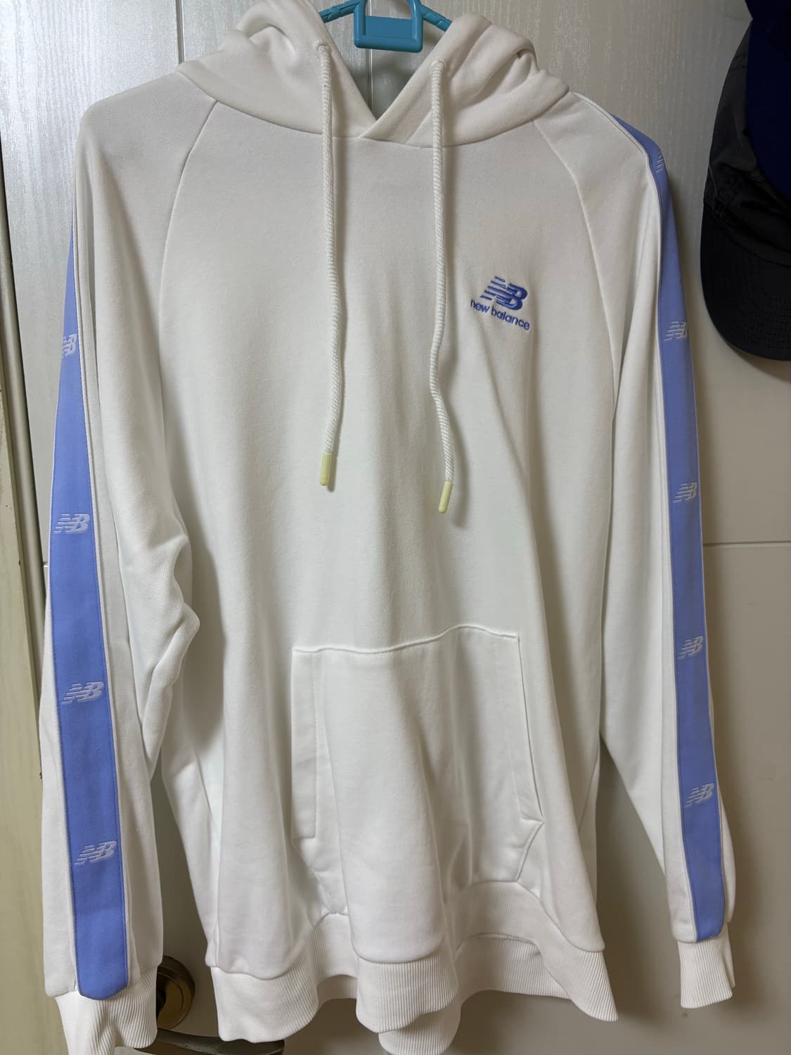 뉴발란스 후드티 상품이미지1