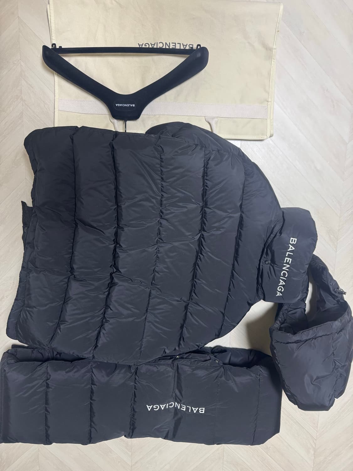 발렌시아가 머플러 패딩 / 지드래곤패딩 / 백화점 풀셋 상품이미지2