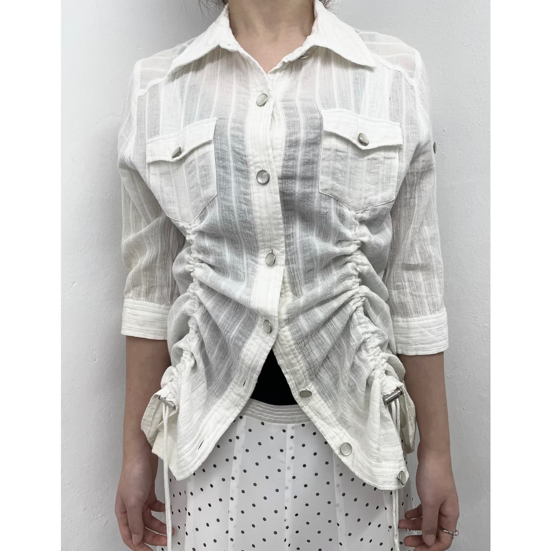 화이트페어리 셔링 버튼 셔츠 상품이미지1