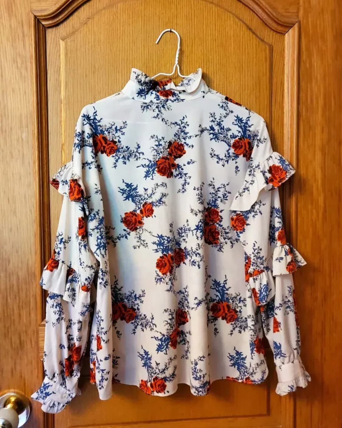 빈티지 장미꽃 로즈패턴 크림색 러플 블라우스 상품이미지2