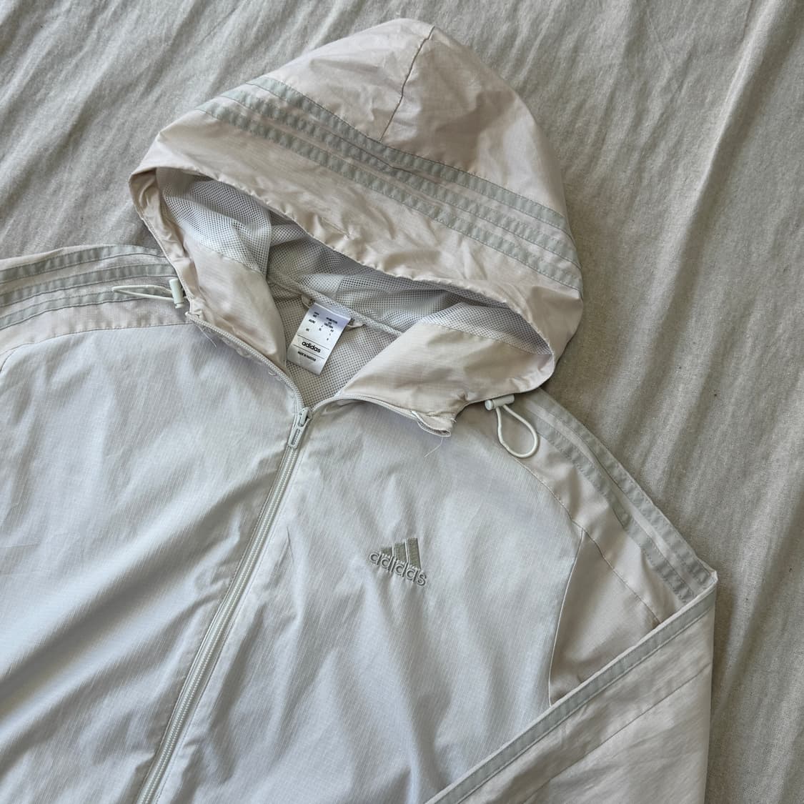아디다스 에센셜 3s 우븐 바람막이 L 상품이미지2