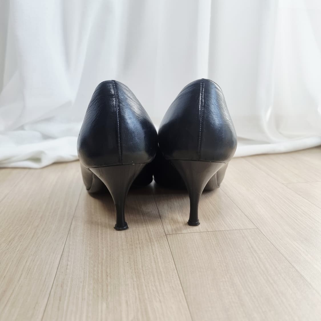 페라가모 스트라이프 힐 구두 슈즈 (240/표기 7) 상태수선필요 상품이미지3