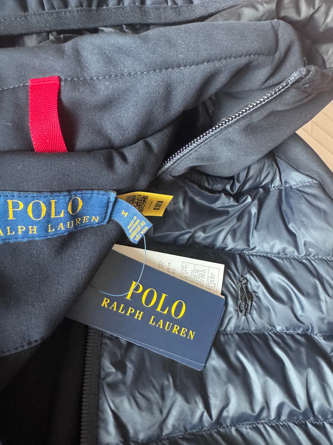 폴로 하이브리드 경량패딩 팝니다 상품이미지2