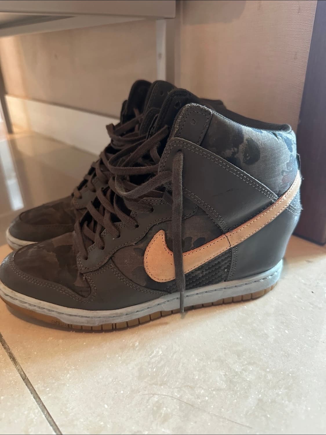 [245] 나이키 우먼스 덩크 스카이하이 카모플라주 상품이미지3