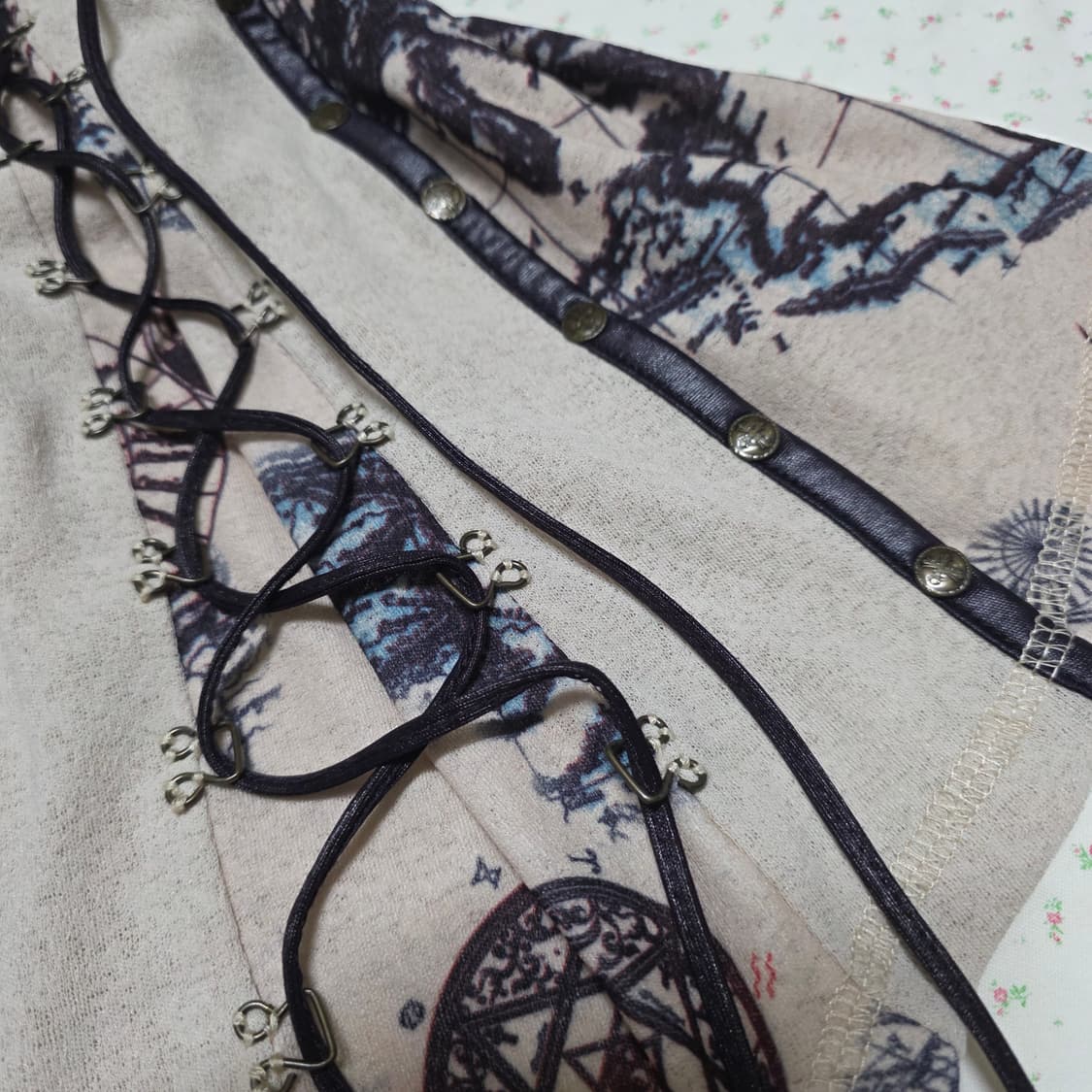 오즈온 레이스업 코르셋 오리엔탈 스트링 슬리브리스 상품이미지3