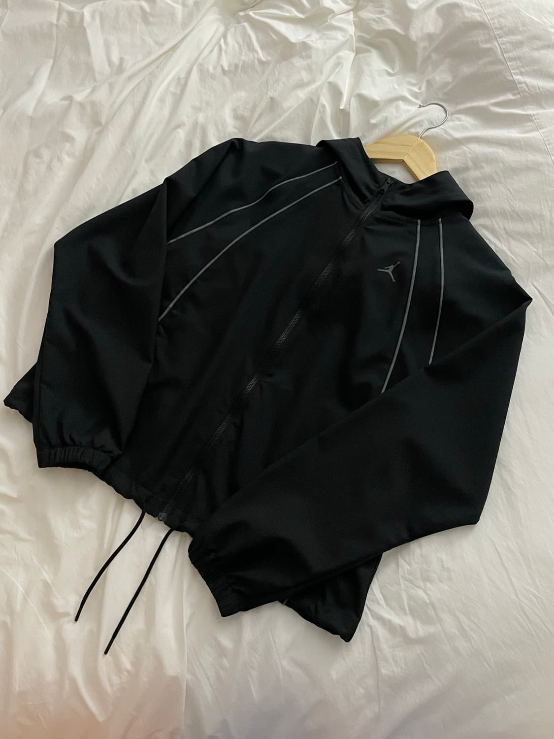 [새상품] 조던 우먼 바람막이  상품이미지1