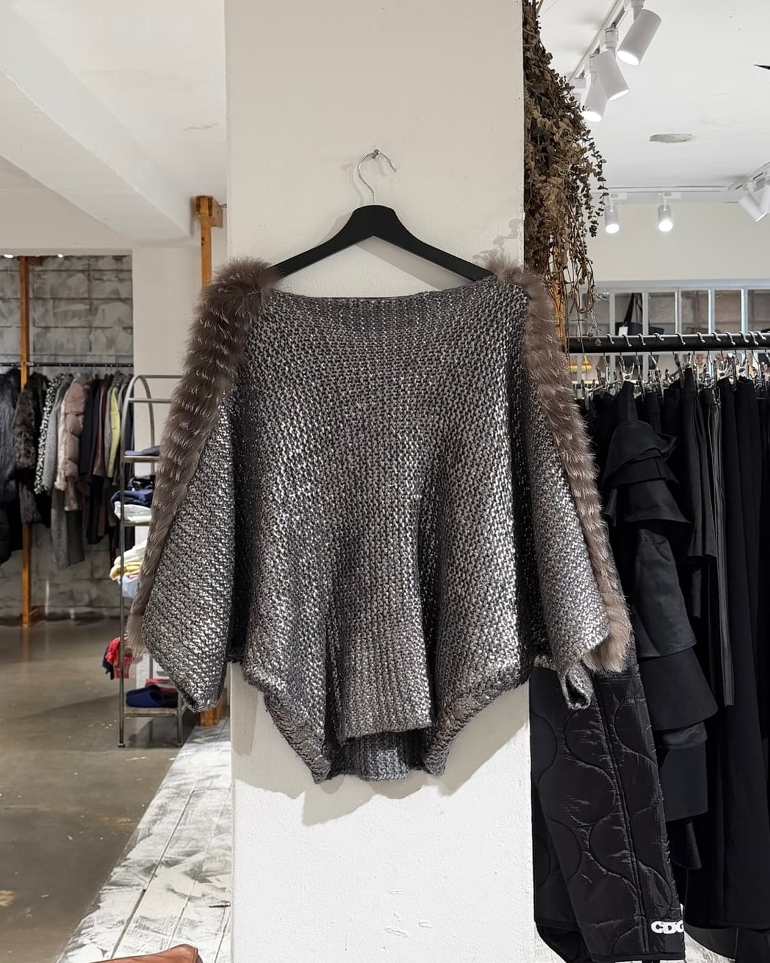 마시모 아르디조네 실버 메탈릭 니트 퍼 트리밍 판초 상품이미지7