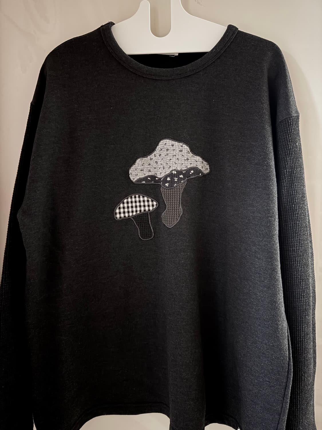 오헤시오 플라워 머쉬룸 티 차콜 상품이미지4