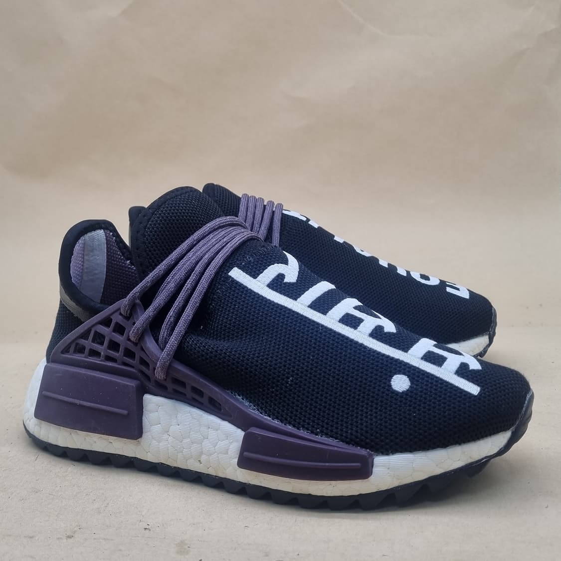 아디다스 X 퍼렐 윌리엄스 운동화225 상품이미지1