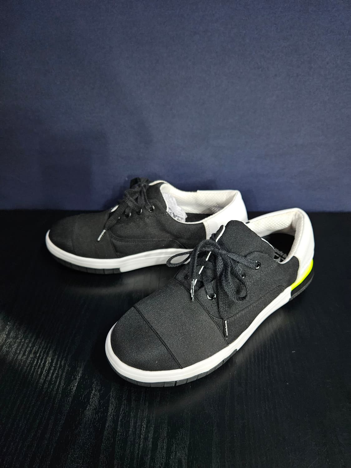르꼬끄 블랙컬러 남성 250~255 스니커즈  상품이미지2
