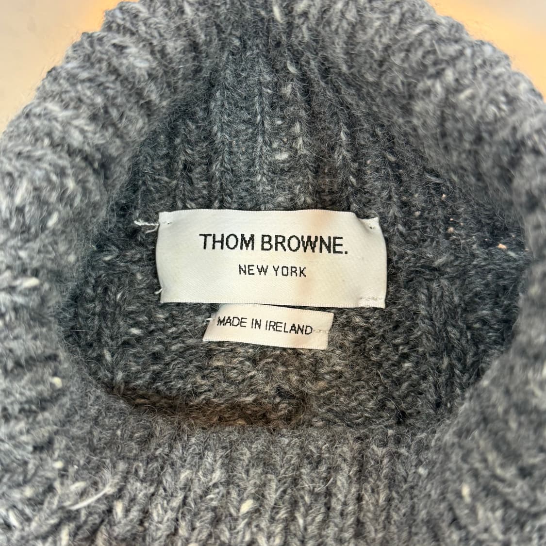 [리오브] 톰브라운 클래식 RWB 아란 케이블 트위드 모헤어 니트 상품이미지4