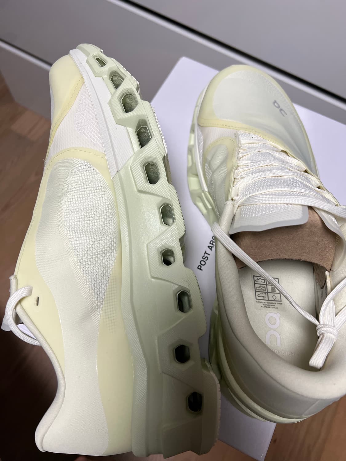 [290/새상품] On 온러닝 PAF 파프 클라우드몬스터2 시들링 화이트 상품이미지6